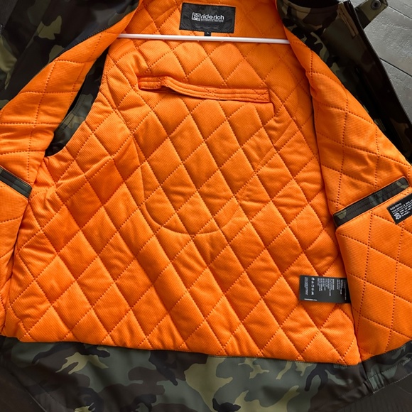 Ride Rich SCARBORO™ ARMOURED SOFTSHELL VEST {WOODLAND CAMO} - Picture 2 of 3